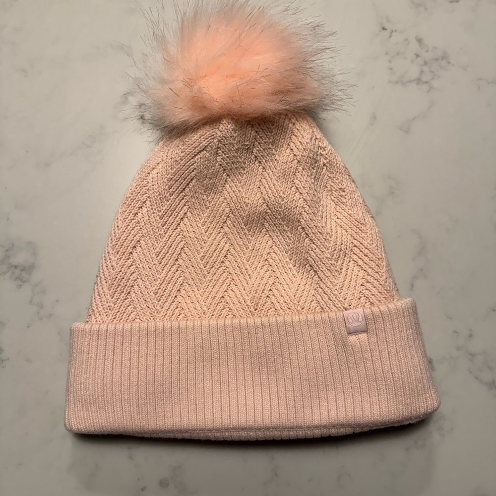 Lululemon Chevron Knit Pom Beanie
Pink Mist